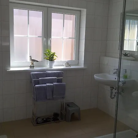 Ferienwohnung Schwedenhaus * غلوفي